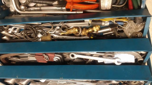 Vendo caixa de ferramentas R$ 2.300 - Foto 2