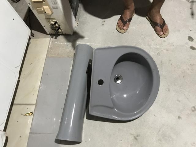 Vendo este conjunto de pia retirar no Jorge Teixeira 3etapa