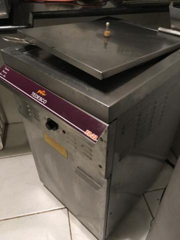 Fritadeira Tedesco Fr 22 água e óleo