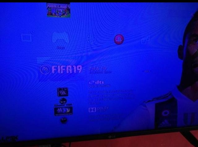 Ps3 320gb 2 controle deabloqueado - Foto 4