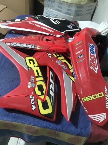 Kit plasticos CRF 230 sem uso