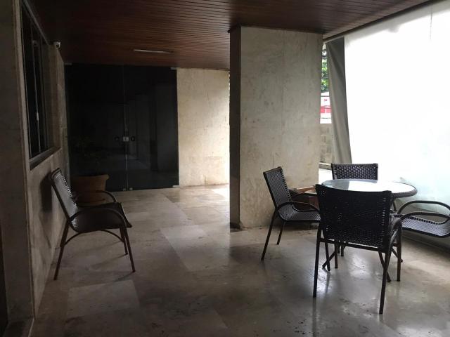 APARTAMENTO 4/4 , 02 SUÍTES 140m2 NA PITUBA RUA AMAZONAS OPORTUNIDADE R$ 529.900,00 !!! - Foto 3