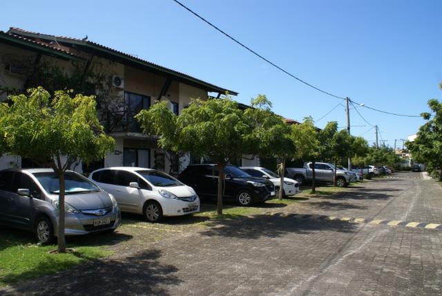 Casa 4/4 | Condomínio Fechado | 200m da Praia | Excelente localização | Itapuã
