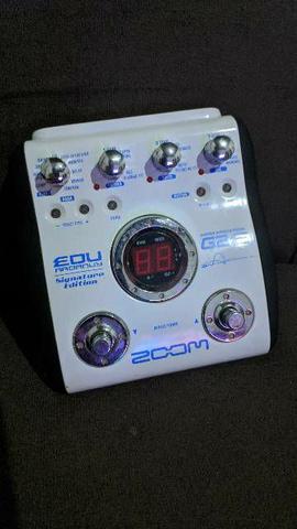 Pedaleira Zoom G2E