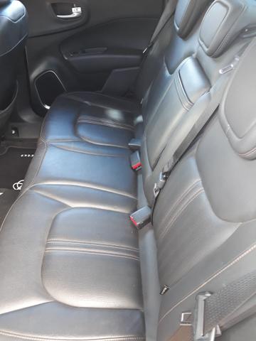 Fiat toro Vulcano diesel 4x4 - Foto 8