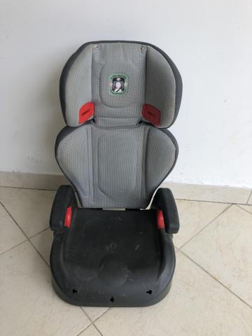 Cadeirinha para criança de 15 a 36 Kg