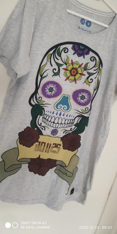 Camisetao Semi Novo M - Foto 2