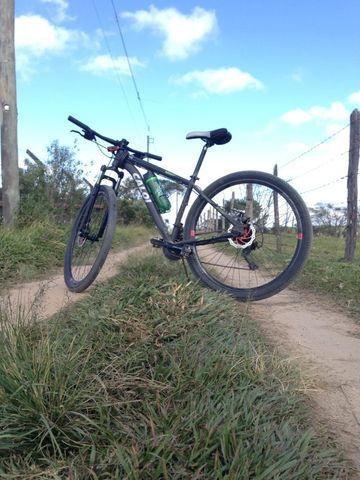 Bike aro 29 Somente venda,venha negociar! - Foto 3
