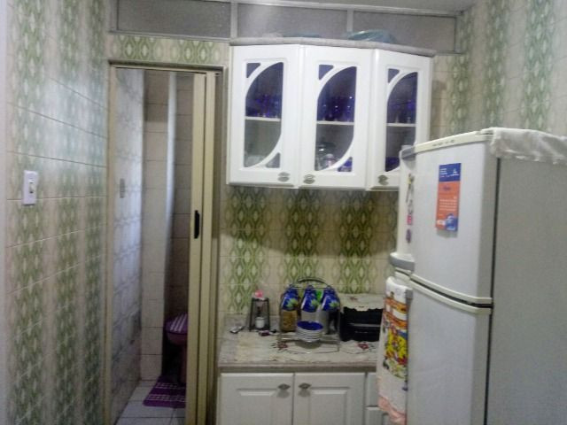 Apartamento frente para o mar, 1 dormitório com terraço e garagem para moto - Foto 4