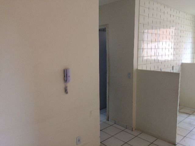 Apartamento 2 quartos no Cond. Anselmo Vedoato em Londrina - Foto 5