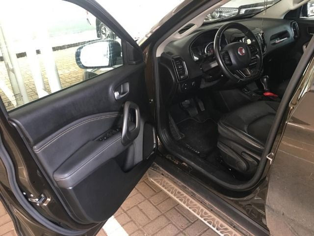 TORO freedon 15-16 com 7 air bags e controle de estabilidade - Foto 6