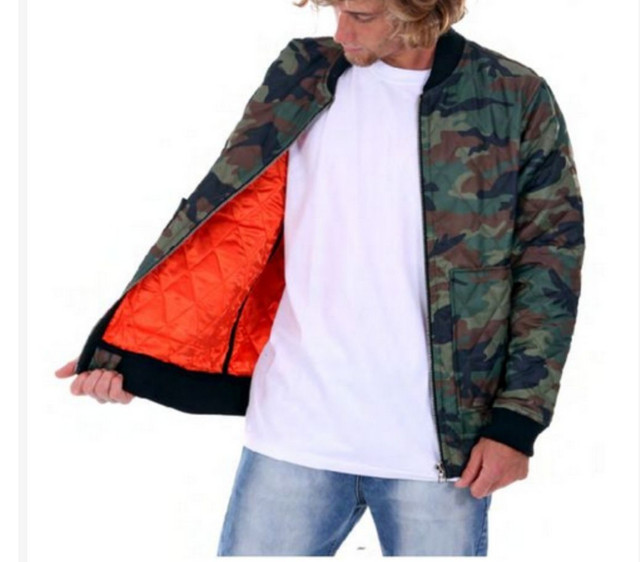 jaqueta bomber camuflada