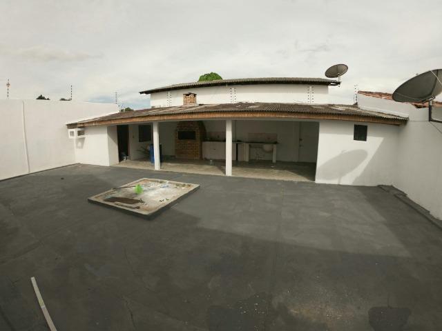 Casa ampla com 4 dormitórios - varanda - murada - gradeada - bairro São Vicente - BV/RR - Foto 13