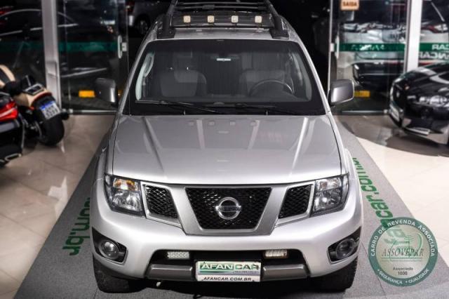 NISSAN FRONTIER SV ATTACK CD 2.5 4X4 DIESEL MEC./2015 - Foto 2