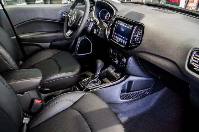 JEEP COMPASS LIMITED 2.0 4X2 FLEX 16V AUT - Foto 17