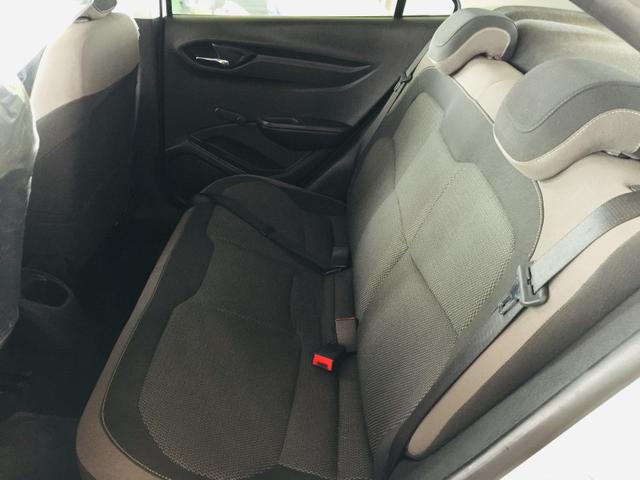 Prisma 1.4 lt 2016 gnv Tx já com a praça - Foto 8