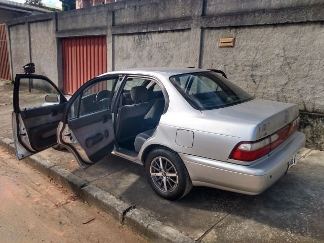 Toyota Corolla le 1.8 completo - Foto 7