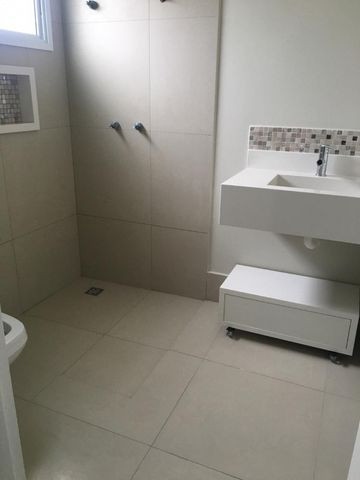 Excelente Sobrado de 03 dorm. c/ 3 suítes, closet e piscina - Golden Park - Foto 11