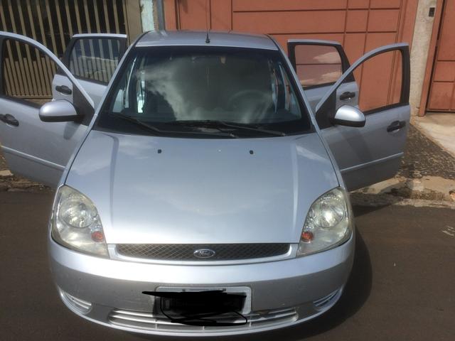 Fiesta hatch 1.0 gasolina completo