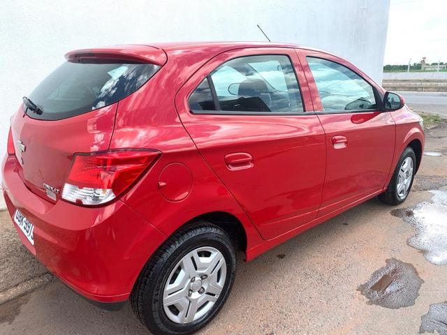 Chevrolet Onix 1.0 LT 12/13 completo pegamos carros e motos como entrada