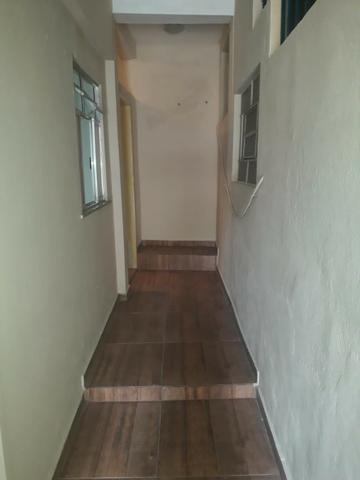 Alugo Casa em Correas - Foto 2