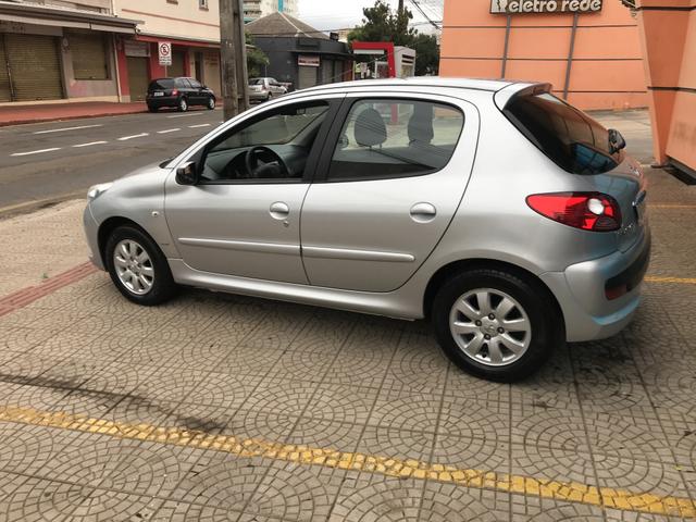Peugeot 207 XR (1.4 completo) - Foto 5