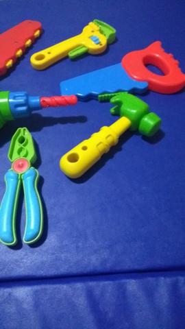 Conjunto de ferramentas novinhas