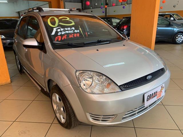 Ford Fiesta Sedan Personnalité 1.0 8V