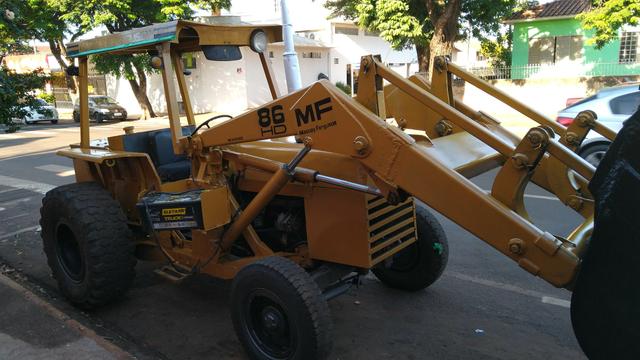 Trator Pá Carregadeira Massey Ferguson 86 - Foto 2