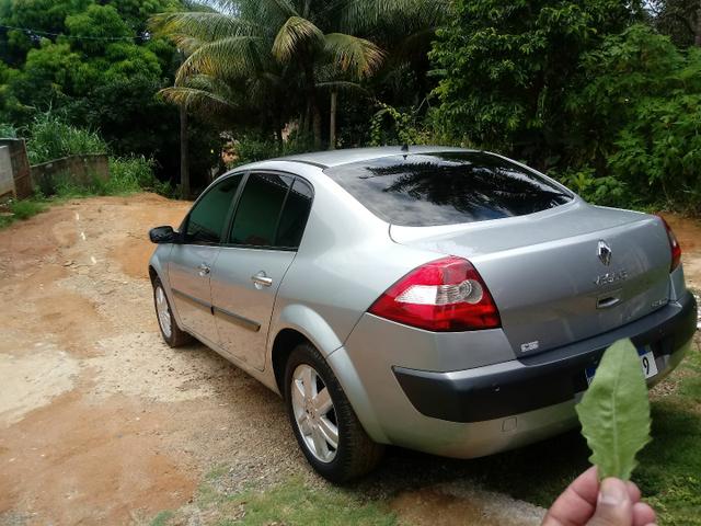 Megane 1.6 ano 06/07 - Foto 5