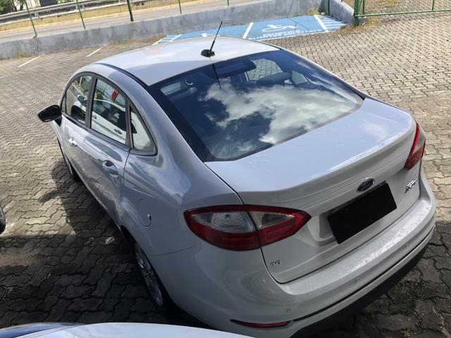 New fiesta sedan se 1.6 manual 2015/2015 - Foto 4