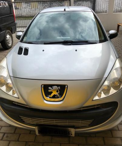 Peugeot 207XR 1.4, ano 2011, em excelente estado