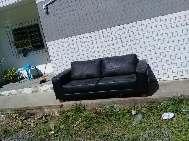 Sofa dois lugares precisando de cobrir - Foto 2