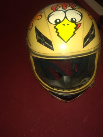Capacete