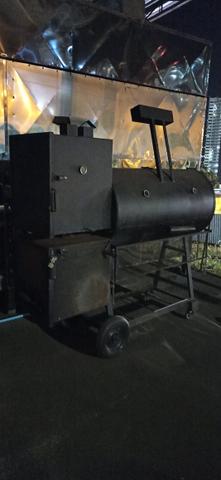 Pit Smoker