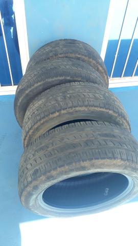 Vendo Pneus 205/55/16 - Foto 2