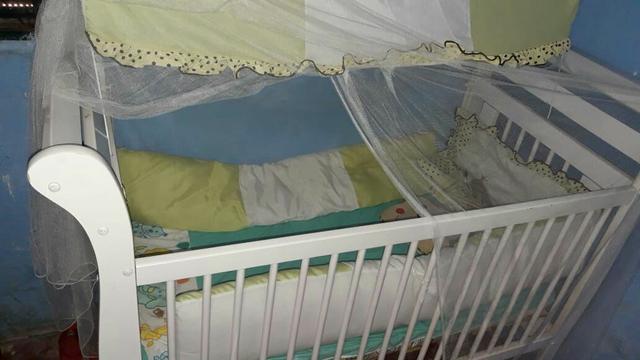 Berço americano que vira cama + kit de berço completo - Foto 3