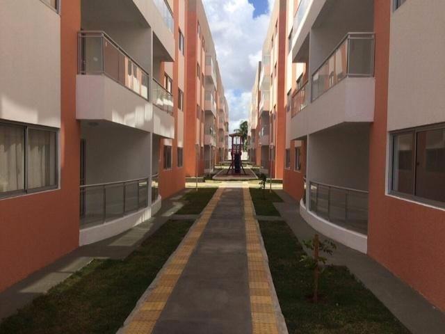 Apartamento no Condomínio Jardim Maria Lopes