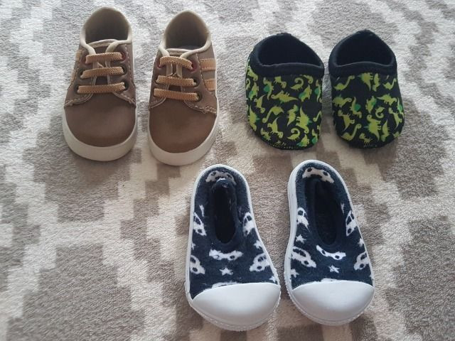 6 pares de sapatinho de bebê tamanho 15 a 17 - Foto 3