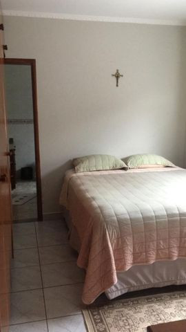 Casa Térrea com 03 dormitórios e 1 suíte - JD Campos Verdes - Foto 15