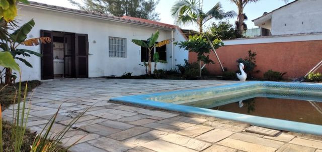 Belíssima residencia na praia de Santa Terezinha - Foto 3