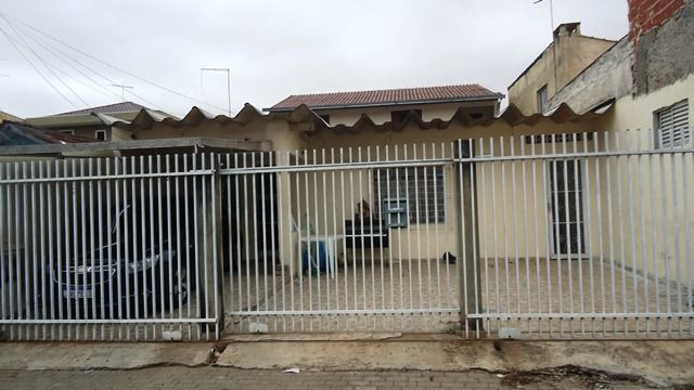 Casa de fundos no cic 700 com água e luz incluso até (200 reais)