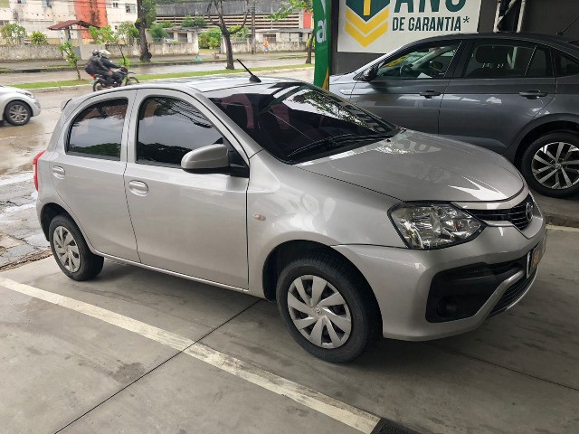 Toyota Etios X 1.3 com Gás 2018  - Foto 2