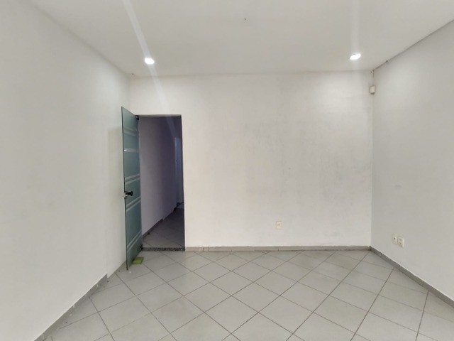 Aluguel de Sala Comercial 42m2 _  Av. ACM 913 - Pq Ipê