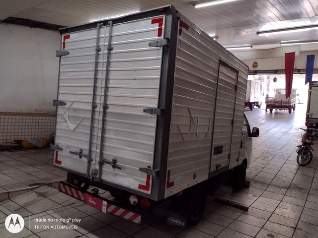 Kia bongo de 2010 a 2022 baú seco isolado  refrigerafo Hyundai HR - Foto 3