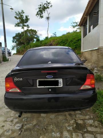Focus sedan impecável aceito trocas - Foto 3