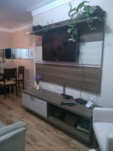 Vendo lindo Rack com Painel