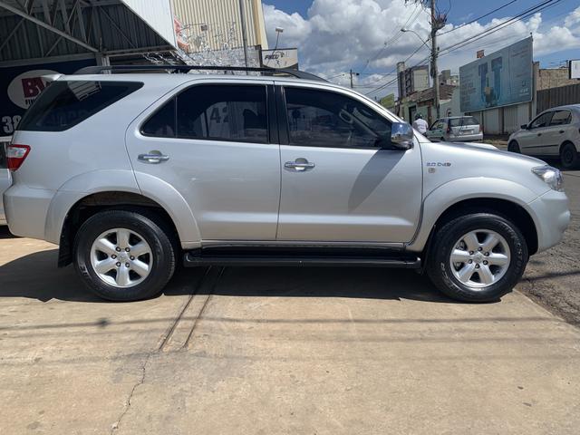 SW4 SRV 4x4 DIESEL 2011 AUTOMÁTICO 7L