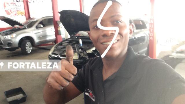 Mecânico disponível