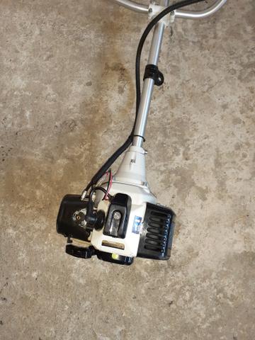 Vendo roçadeira toyama - Foto 4
